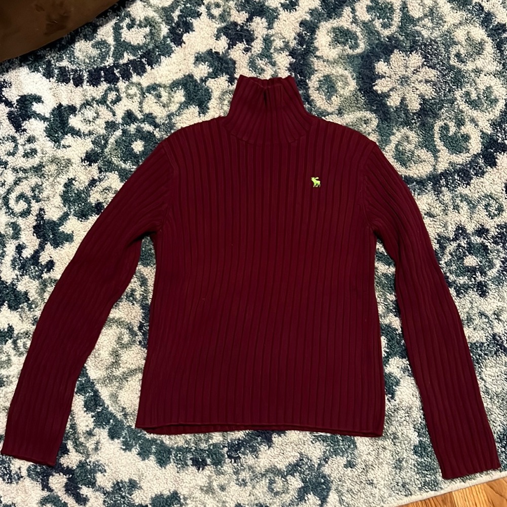 ⭐️ Y2K Abercrombie and fitch sweater